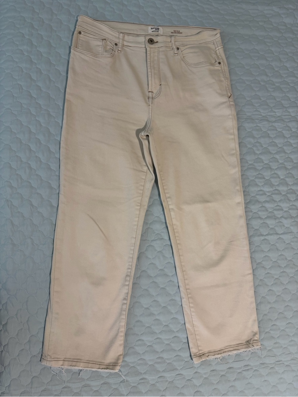 Kensie Light Cream Straight-Leg Cropped Jeans